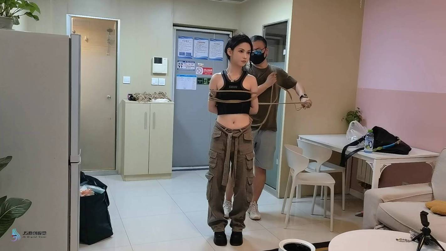 js原创工作室视频官网新作品之新模夏瑾试镜-日式梱梆!这部作品可以在线看!
