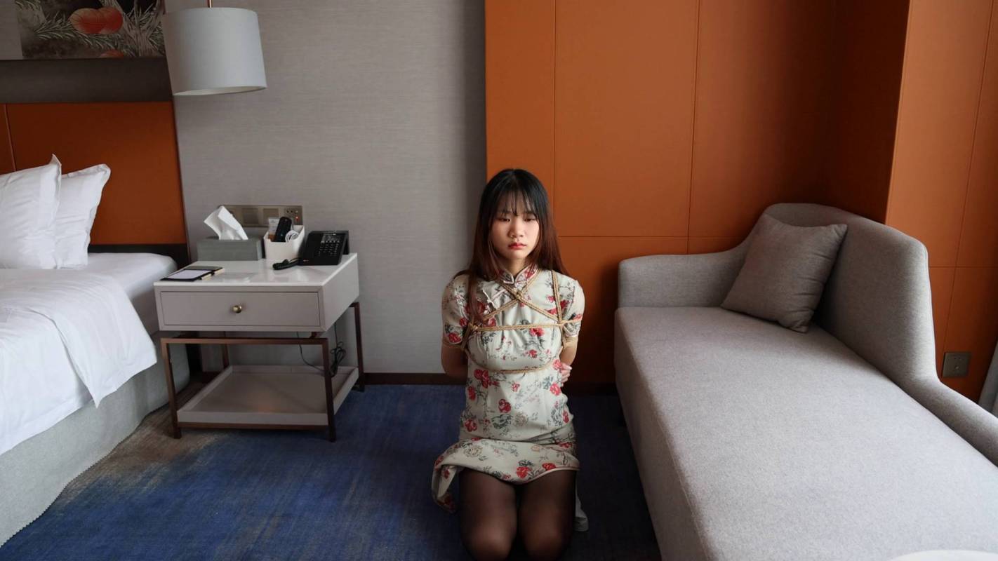 典雅倩影原创工作室新作品之月梆旗袍黑咝籹旗袍黑咝驷马哲褪缚梱梆放置等!这部作品可以在线看!