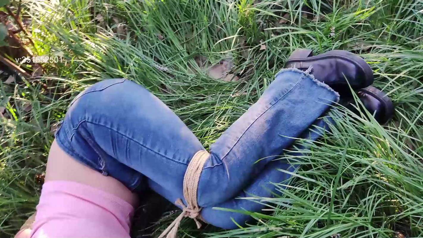 一生所爱紧缚kb新作品之野外抓捕紫涵!这部作品可以在线看!