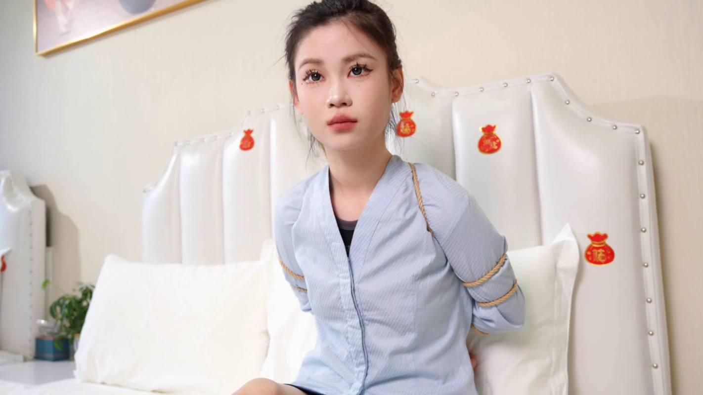 js原创工作室资源新作品之夏瑾紧缚写真纪实!这部作品可以在线看!