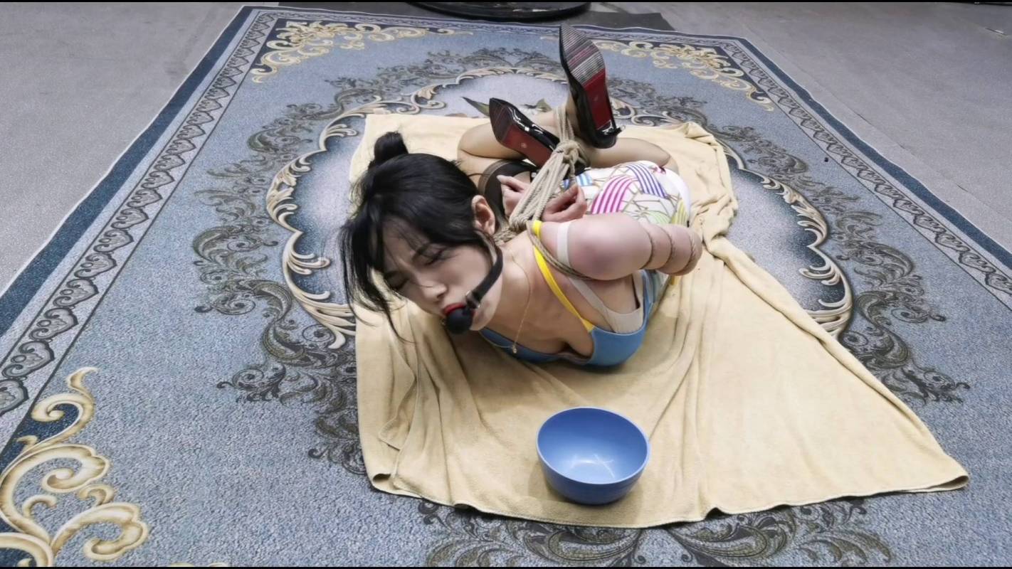 飞天原创绳艺展示新作品之艺仙儿超紧缚五花驷马口水收集！这部作品可以在线看！