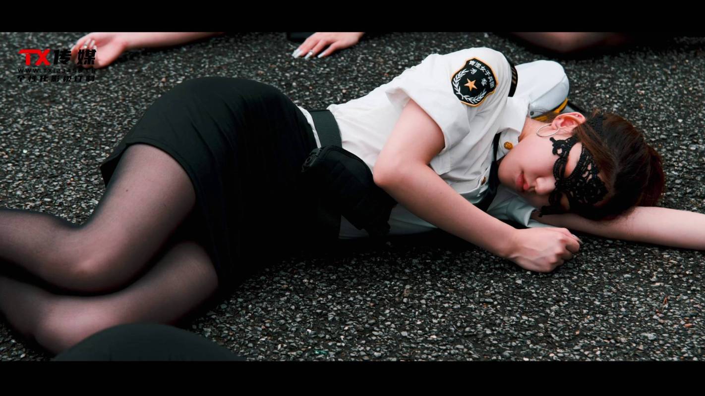 逍遥原创定制之浴雪红梅！这部作品可以在线看！