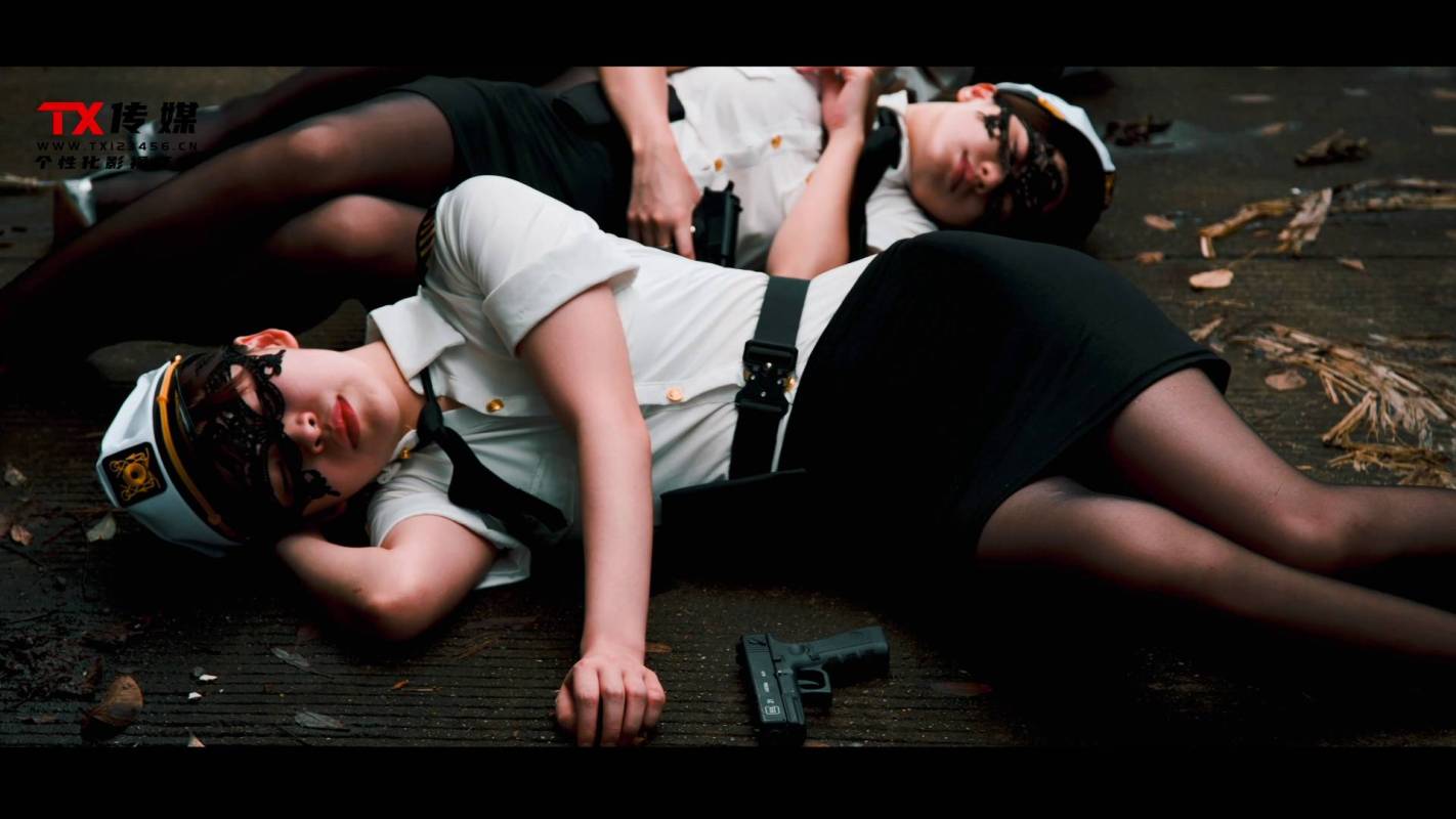 逍遥原创定制之浴雪红梅！这部作品可以在线看！