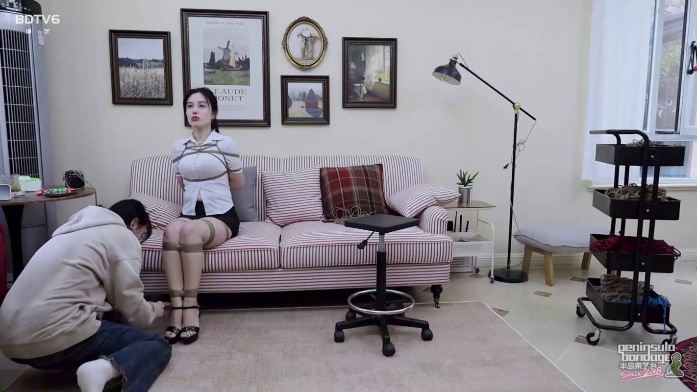 半岛束艺台蓉城大院之新朲萨蒂试镜：你们想要的大jiejie！这部作品可以在线看！