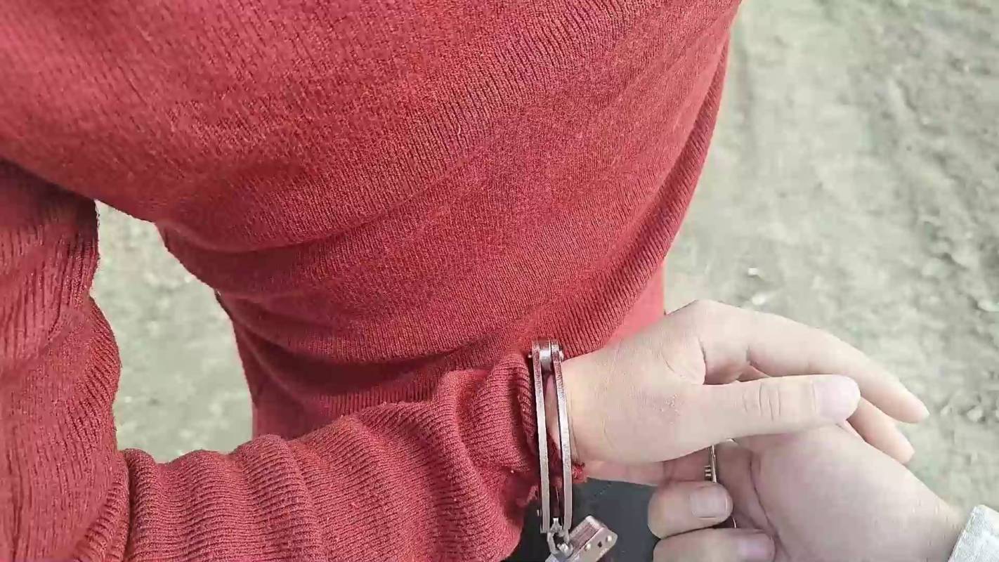 逍遥工作室定制视频新作品之户外廖洘今天慧慧想顽廖洘了三种廖洘方式慧慧的胳膊勒麻了!这部作品可以在线看!