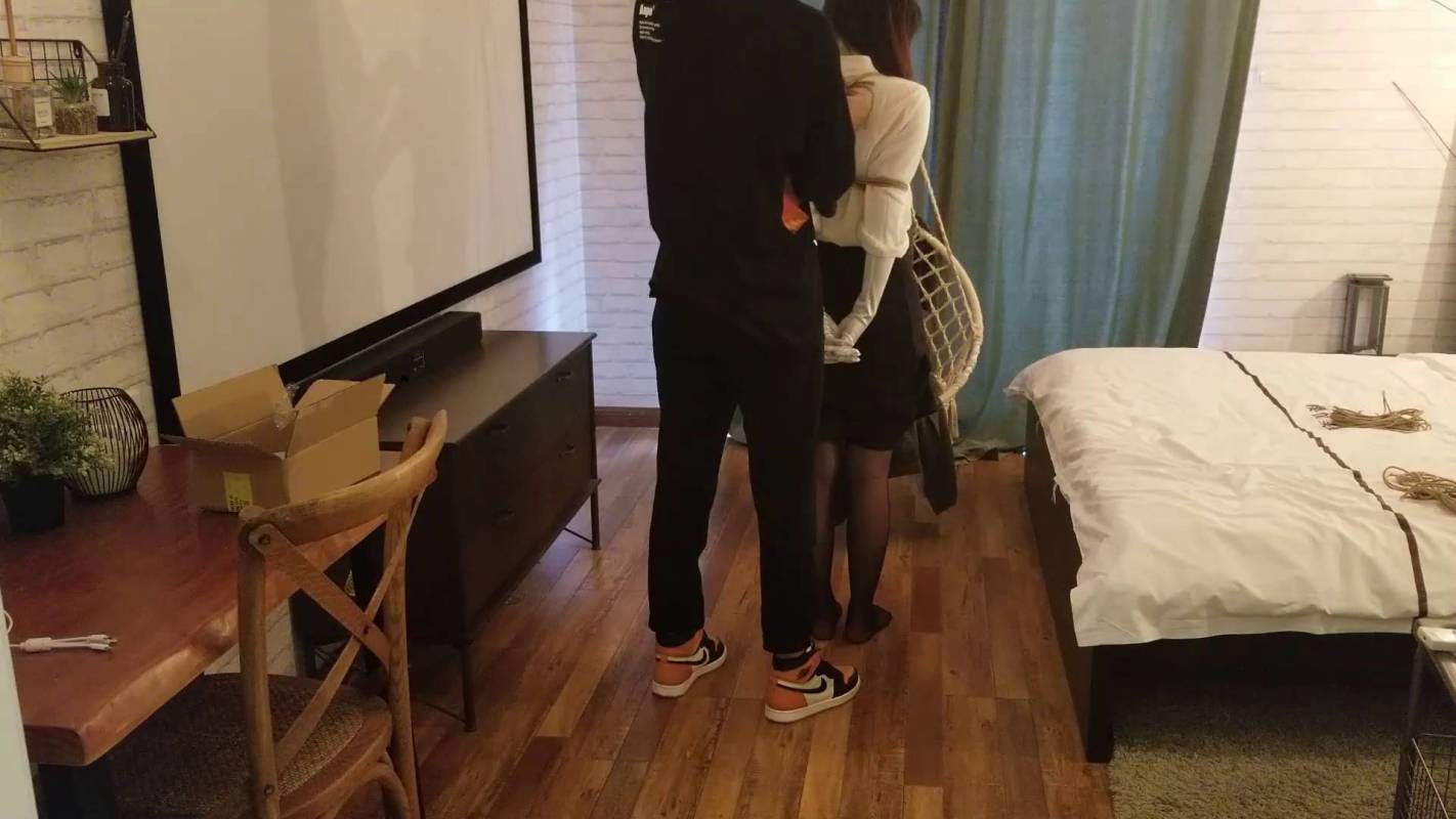 奥特曼也很酷原创绳艺之美籹葡萄的绸缎白手tao体验（上部）！这部作品可以在线看！