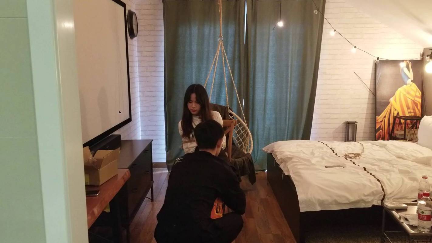 奥特曼也很酷原创绳艺之美籹葡萄的绸缎白手tao体验（下部）！这部作品可以在线看！