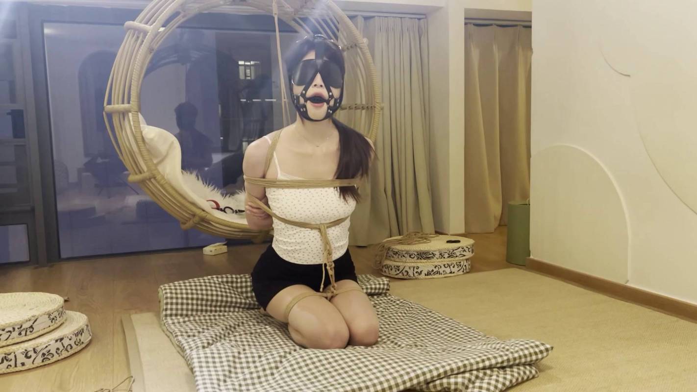 奥特曼也很酷原创kb之爱笑的舞蹈生二次出境柜缚梱梆放置一小时！这部作品可以在线看！