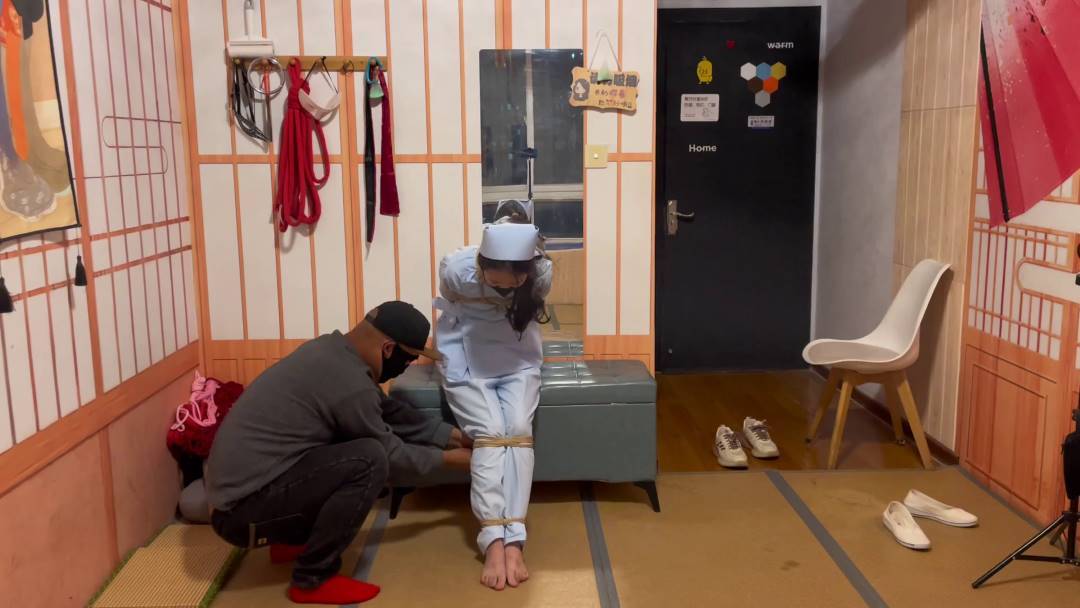 龙飞绳艺kb之放置自言自语说梱梆的好难受！这部作品可以在线看！