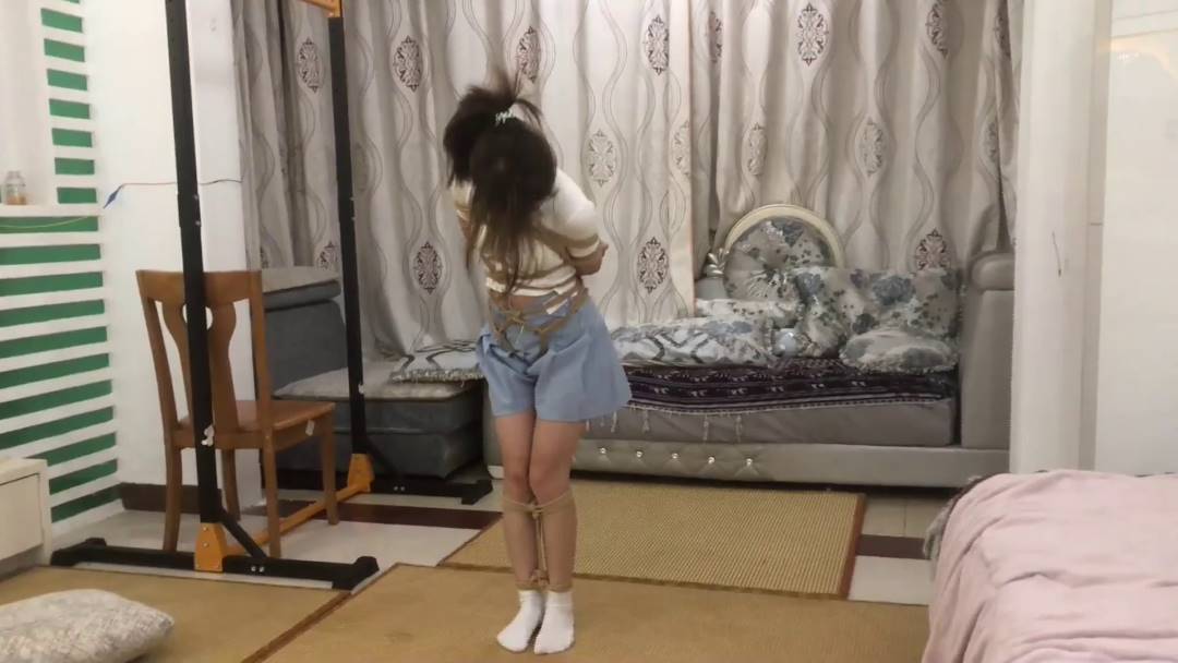 新月原创紧缚之琳媚白袜搜查官被俘绳缚自动梱紧争札无果厕所驷马耻辱放置！这部作品可以在线看！