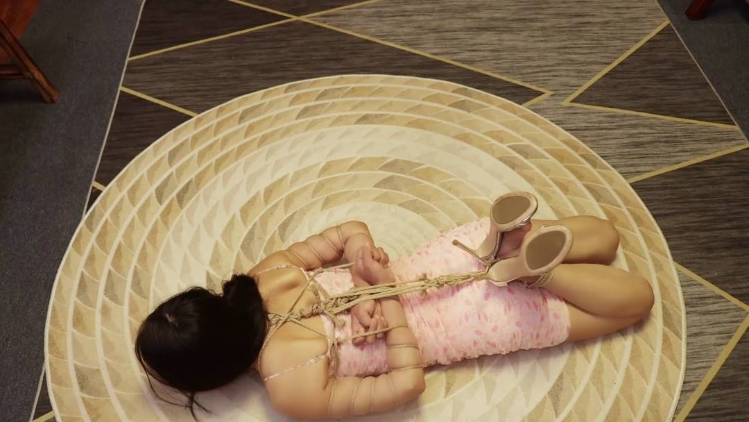 郑州绳艺定制之BGM杨若琳驷马团缚放置居然睡着了！这部作品可以在线看！