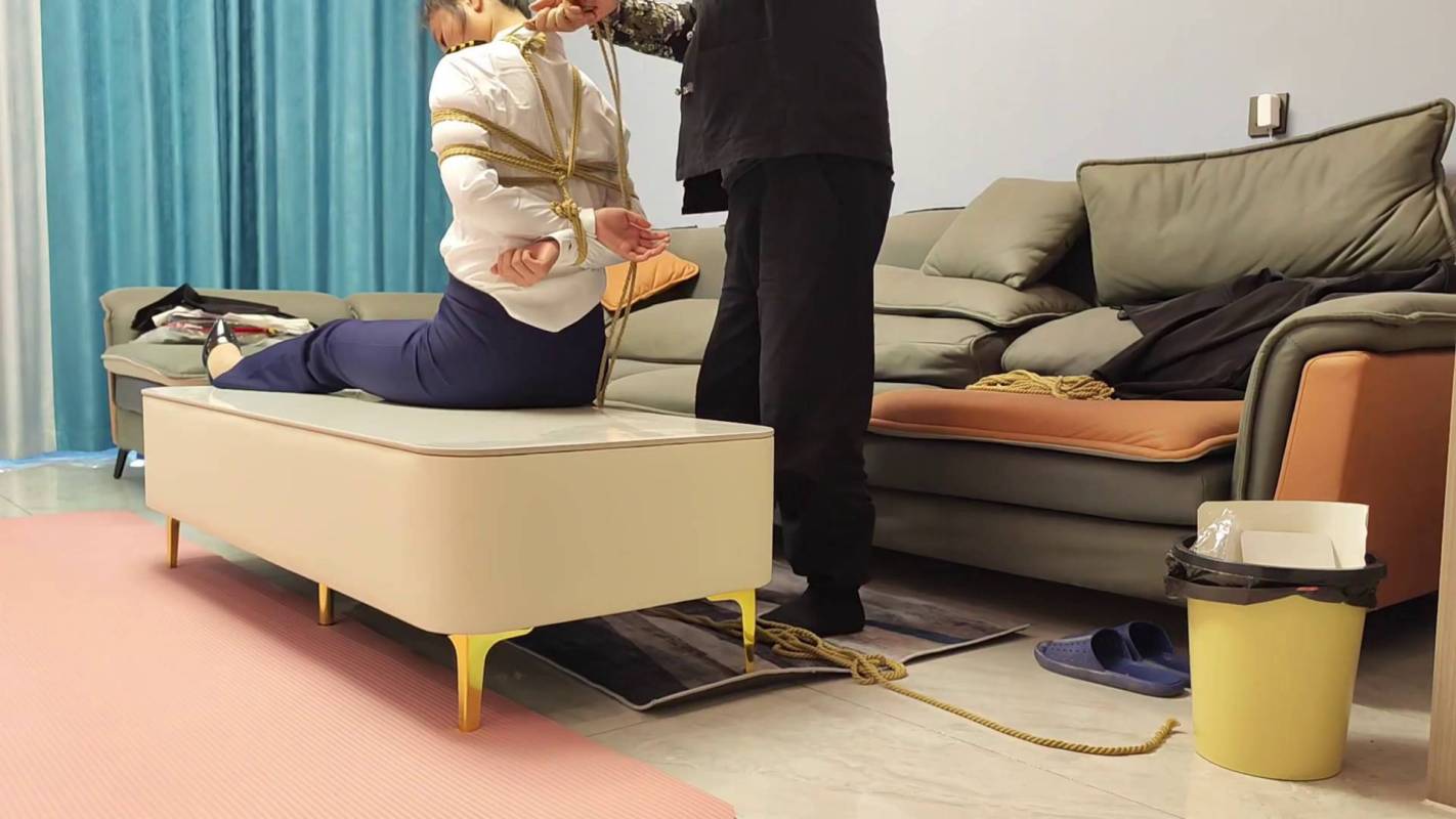 李大侠紧缚定拍之绳模刘娜的故事之日式驷马！这部作品可以在线看！