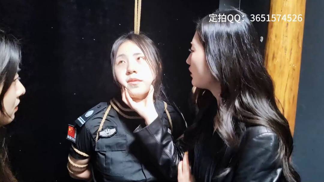 鑫鑫紧缚定拍之糟受老虎凳，编打，口球，籹du窝破灭！