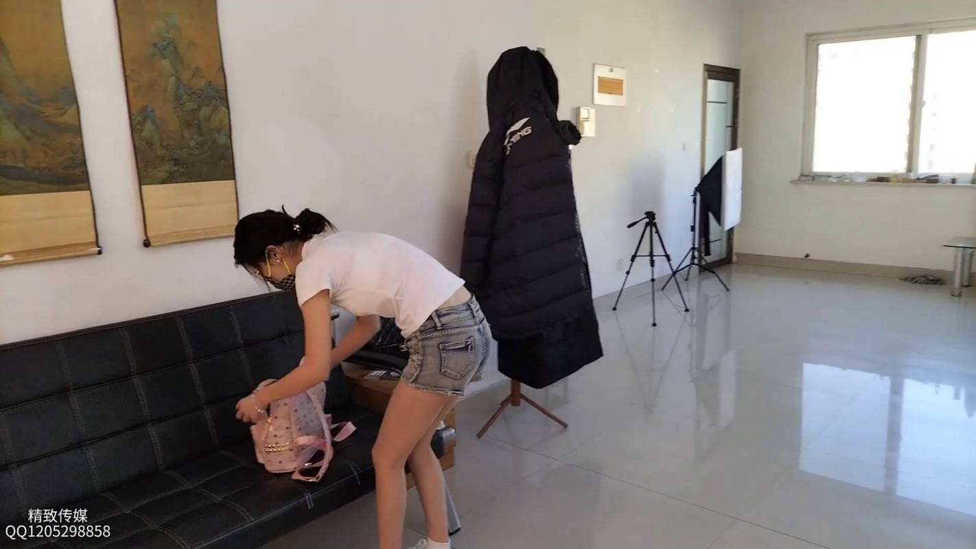 精致原创紧缚之误莎好友被逮捕押解梱梆审问五花梱梆樯bi！