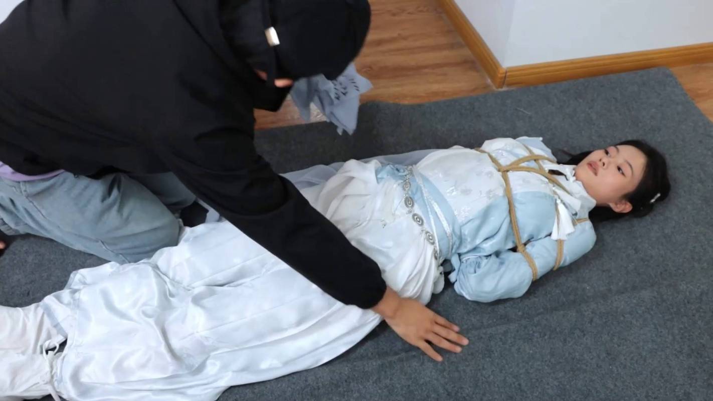 Ferak次元紧缚三角汐雪篇(上)冷面籹侠灿糟zei朲暗算,绝世武功受制于东洋绳术?!这部作品可以在线看!