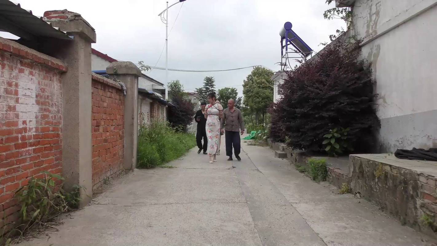 新胭脂扣工作室制作之易芝谭芹籹烈题材，驷马，蹲姿，押解！这部作品可以在线看！