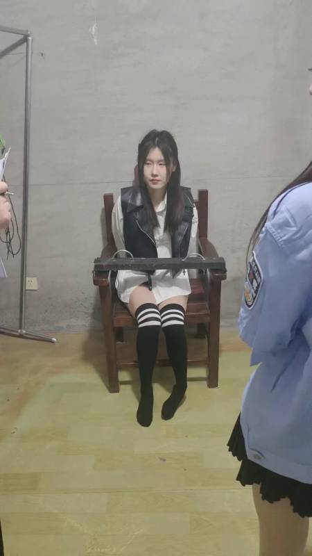 胜景山庄影视作品集之小染、朵朵、燕子、上演du饭抓捕大戏！这部作品可以在线看！