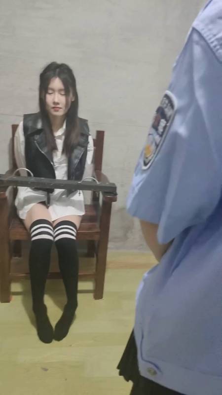 胜景山庄影视作品集之小染、朵朵、燕子、上演du饭抓捕大戏！这部作品可以在线看！