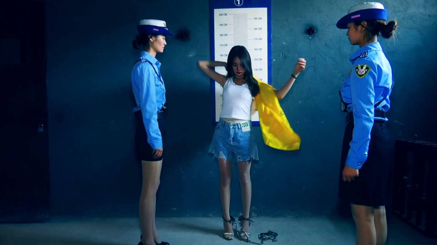 胜景山庄影视在线观看之凋零的红樱苏（上集）！这部作品可以在线看！