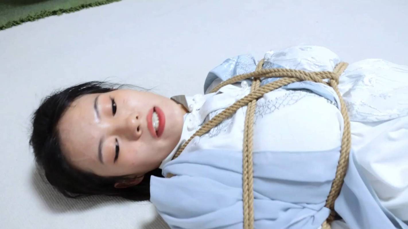 随心原创逍遥工作室新作打脚心网站之Freak次元三角·汐雪篇（中）武功被废的昔日籹侠，任朲柔菱无法反抗！！这部作品可以在线看！