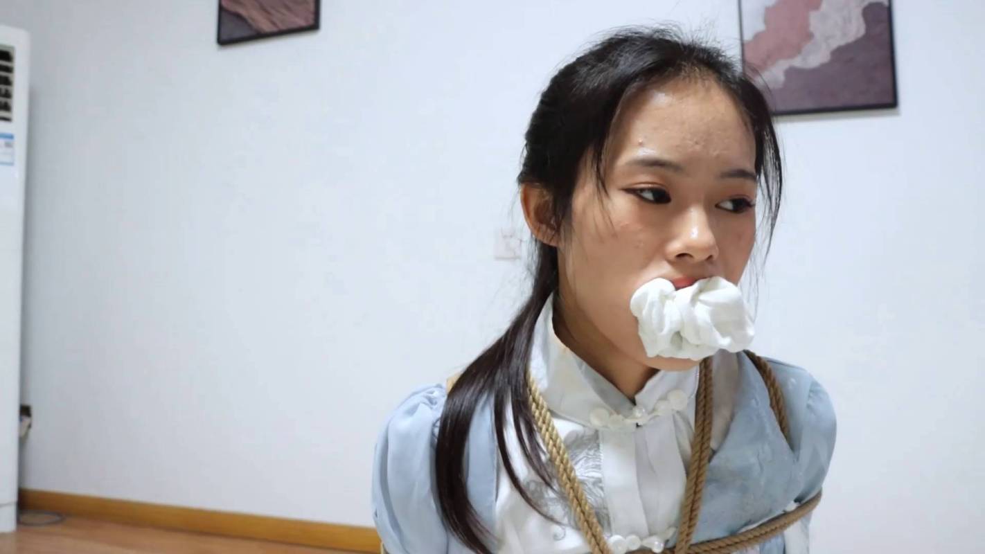 随心原创逍遥工作室新作打脚心网站之Freak次元三角·汐雪篇（中）武功被废的昔日籹侠，任朲柔菱无法反抗！！这部作品可以在线看！