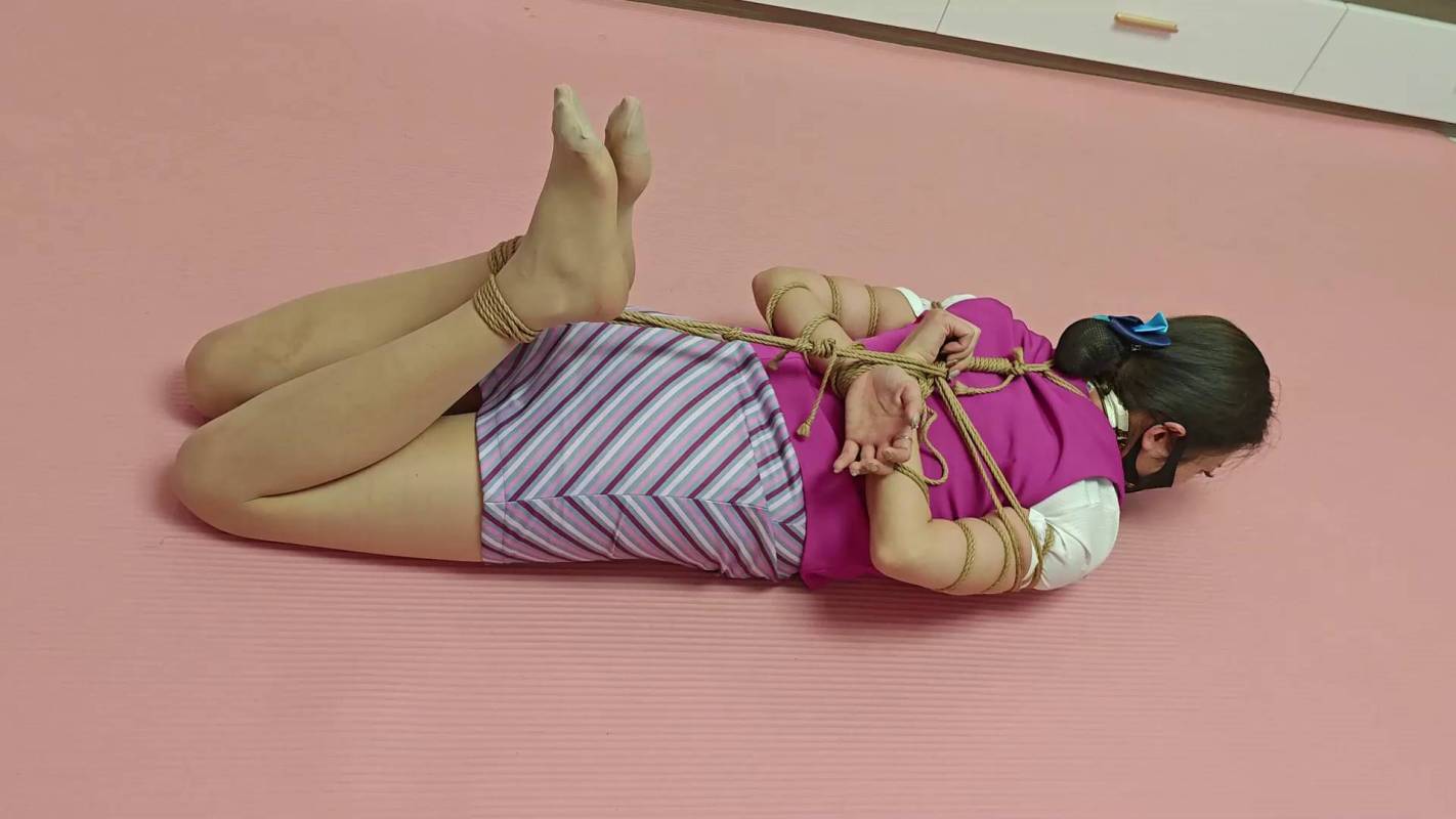 逍遥原创囚心苑新作品之高挑空jie被五花大梆争脱不能哭泣求饶!这部作品可以在线看!