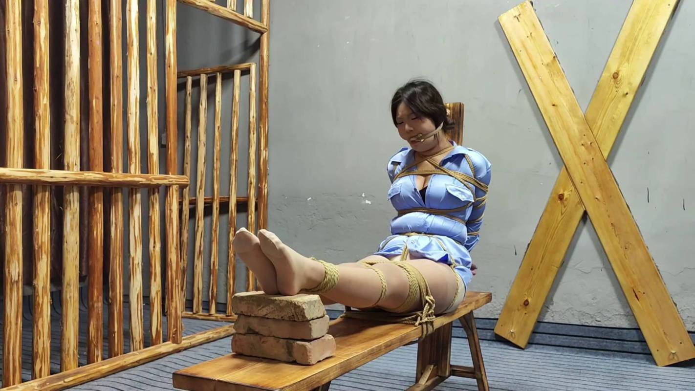 李大侠原创绳艺新作品之籹侦查员摩难下！这部作品可以在线看！