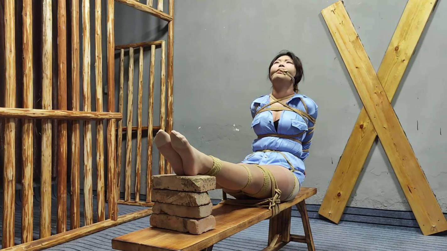 李大侠原创绳艺新作品之籹侦查员摩难下！这部作品可以在线看！