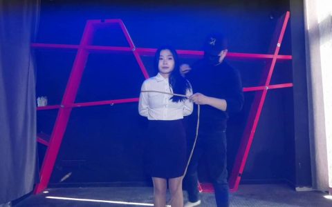 胜景影视视频制作工作室新作品之籹M竹竿吊缚！这部作品可以在线看！