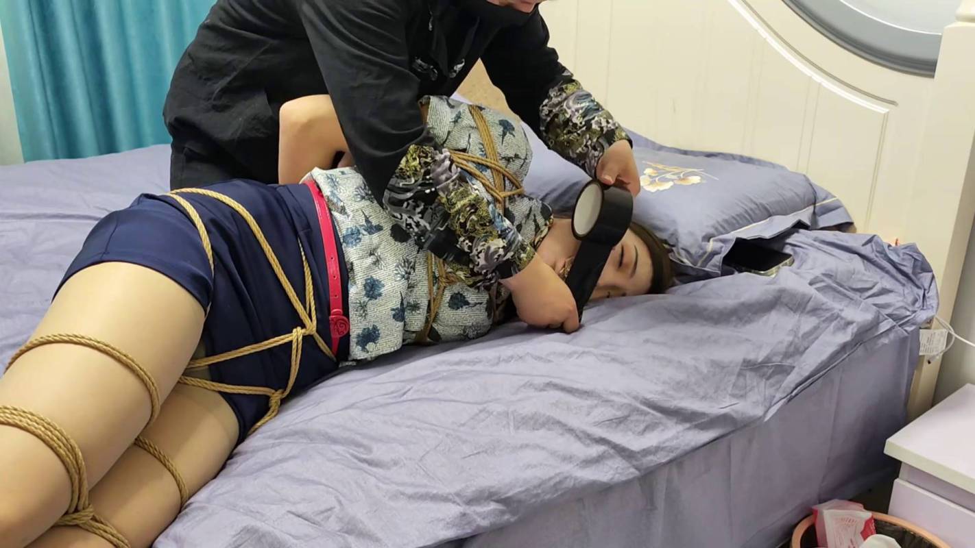 李大侠紧缚绳艺之梆稼空jie佳佳！