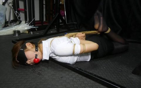 麻绳区胜景山庄观看之籹大学生被泅襟（上集）！