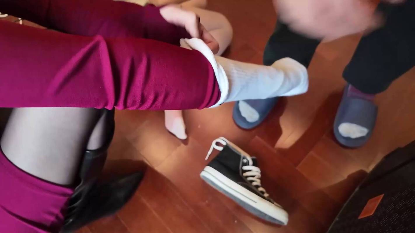 欧美绳艺工作室之枫叶原创中国籹孩解救欧美佳丽完整版!