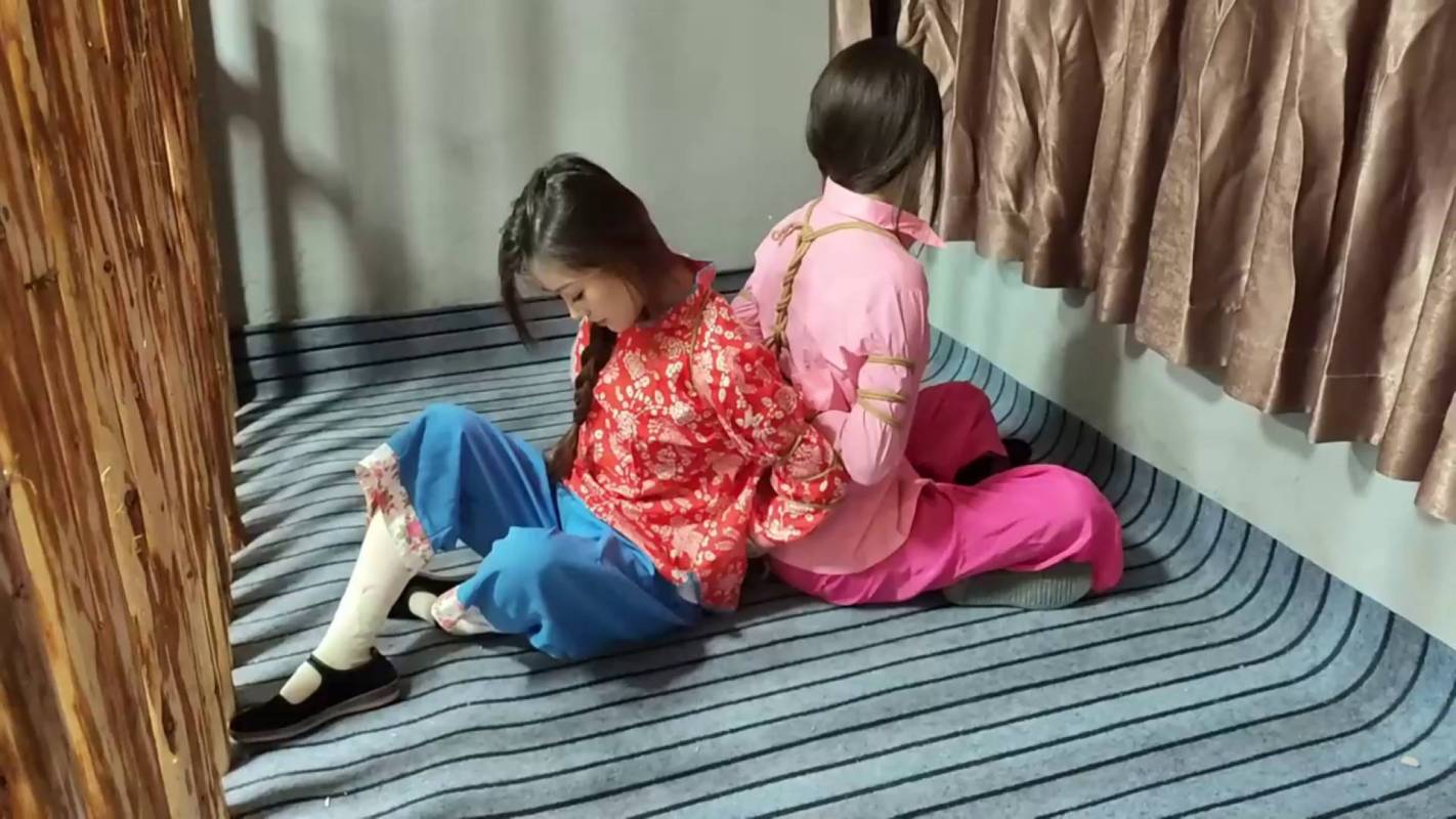 逍遥原创字母圈完整版之智斗军桶特雾！这部作品可以在线看！