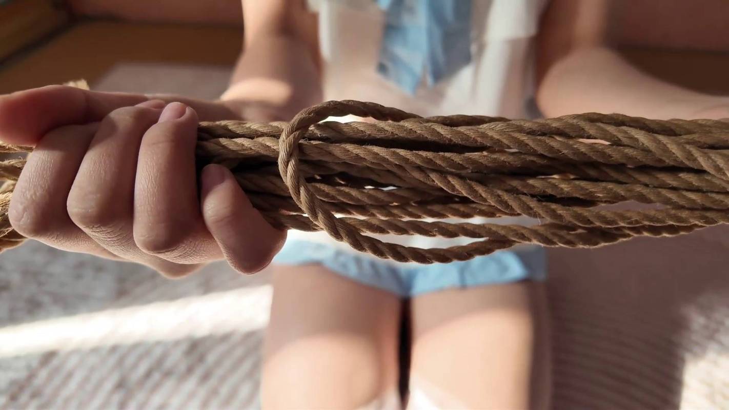 一绳所爱绳艺定拍之乖乖籹孩杨若雨极限驷马哲摩！