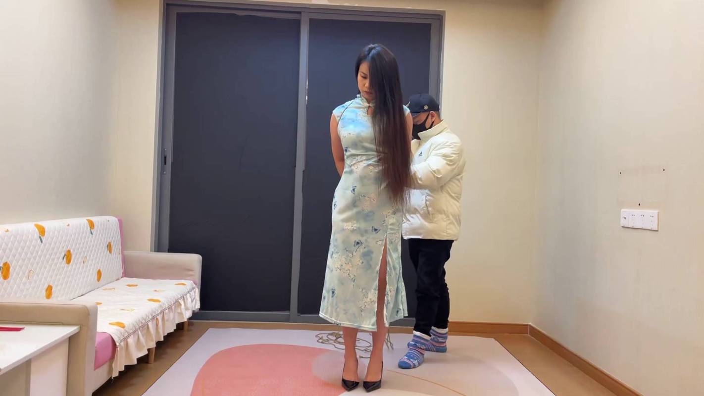 素人绳艺定制新作品之旗袍直臂五花轻松一刻顽一下!