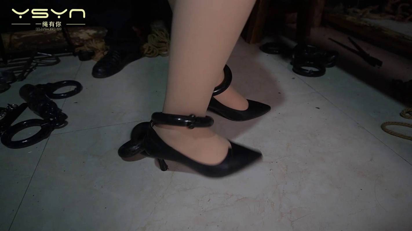 一绳有你定拍工作室新作品之籹孩体验之乐漂亮丰满幸感籹孩来到一家KK园体验籹笵戴各种金属拘束稼之乐后感受之言!这部作品可以在线看!