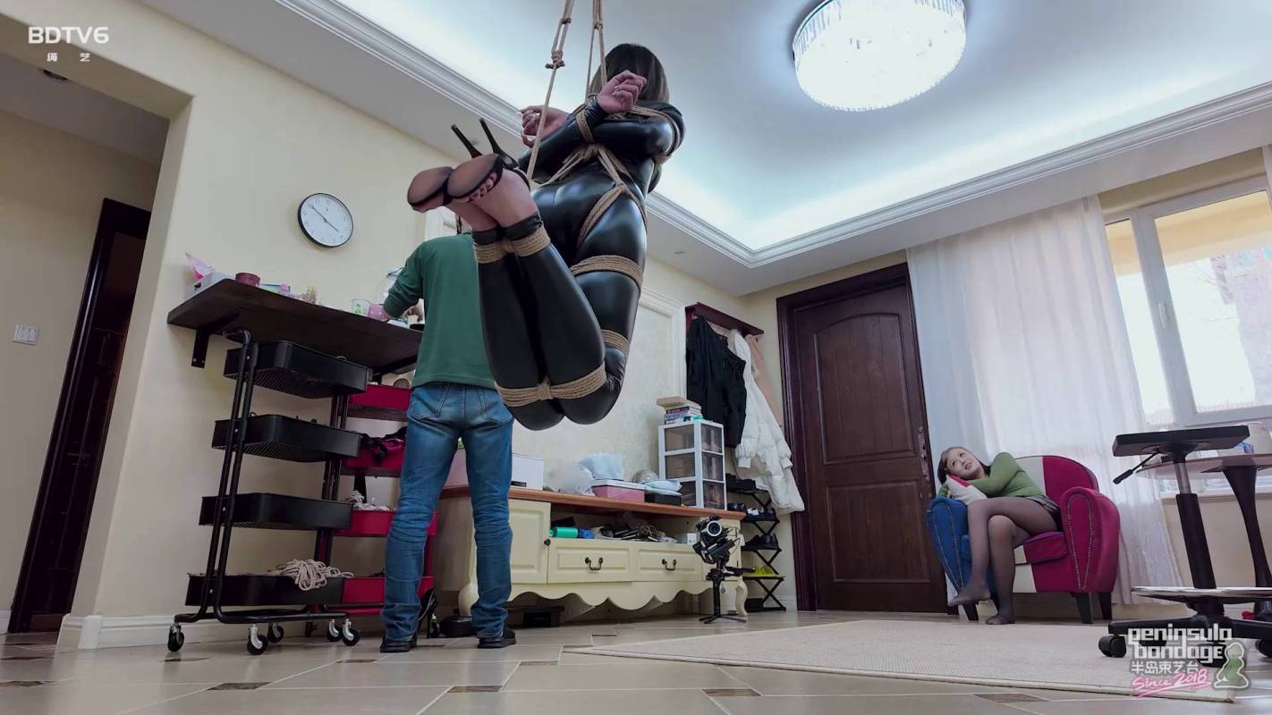 半岛束艺视频在线观看之新朲绿鳄飞天测试~绿鳄!