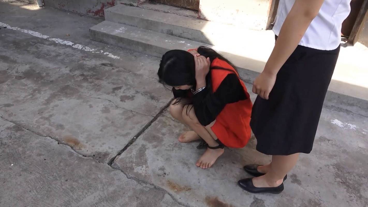 梨花雨影视资源购买之蜡炬成灰泪始干!