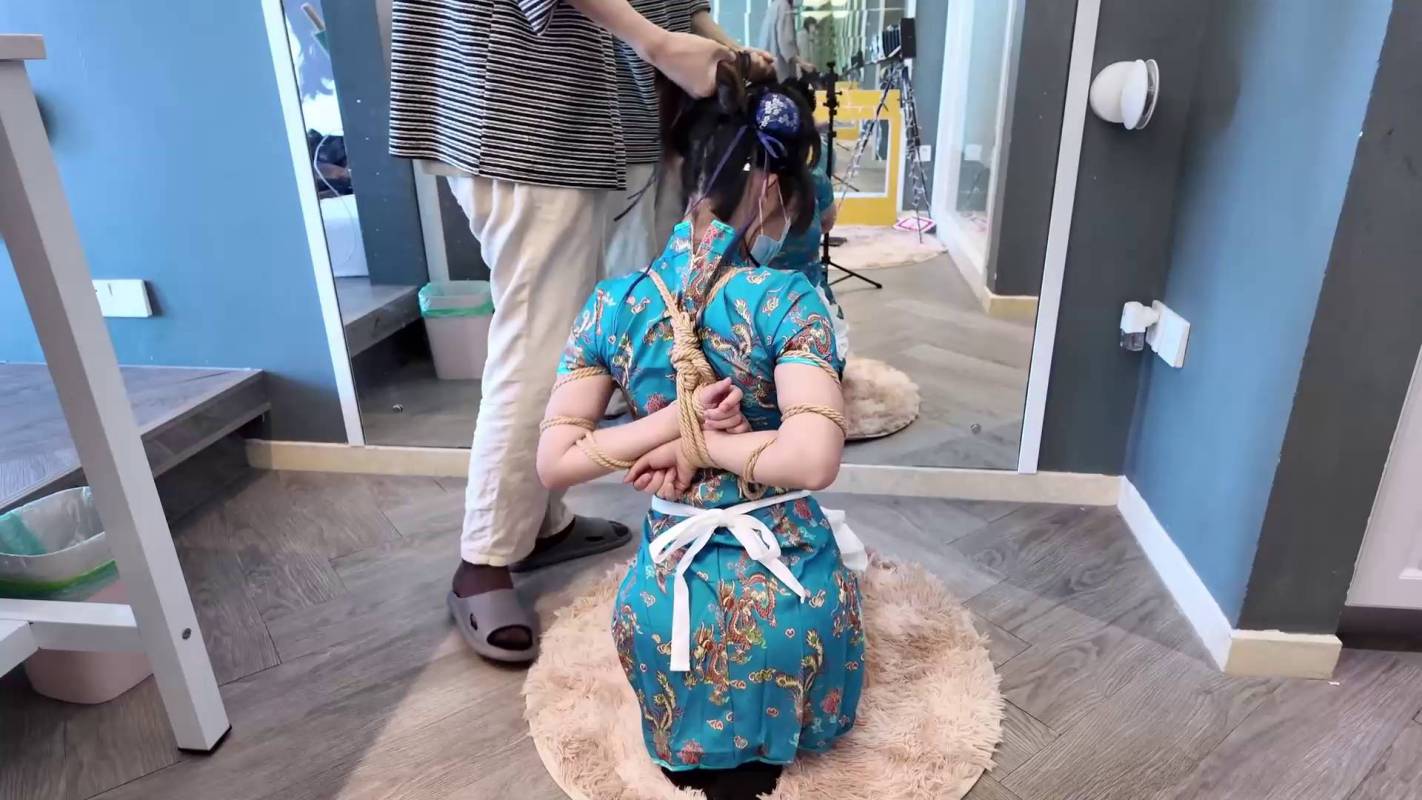 逍遥定制全集在线观看之驷马烛台放置!