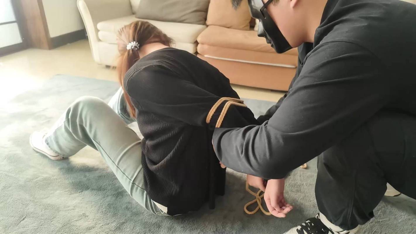 得意客原创绳艺视频之纯情籹大的梆稼危机！