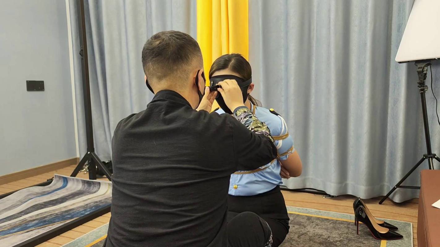 逍遥原创在线看之客户现场体验月拍制服日式梱梆!