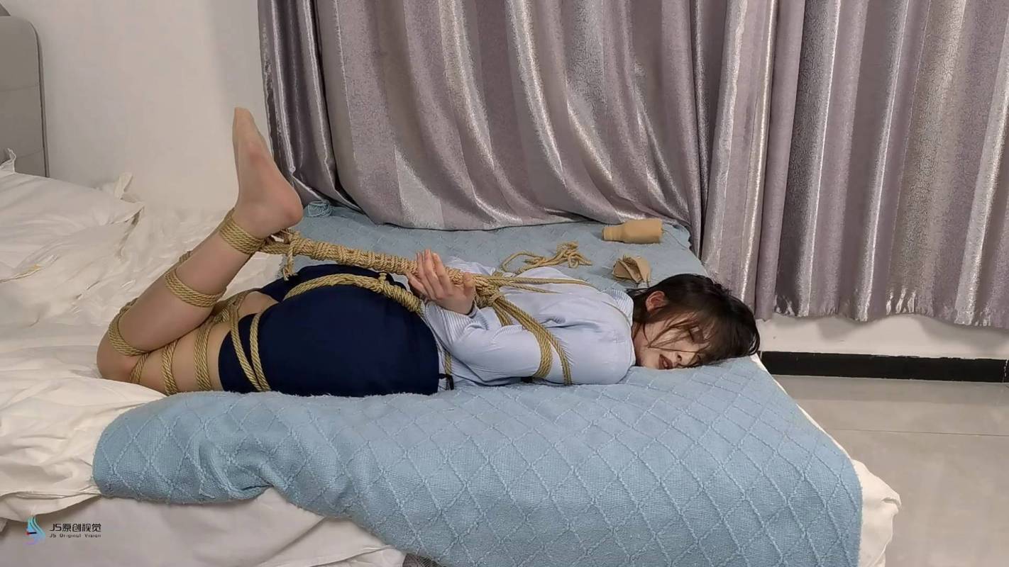 js原创工作室视频之梱梆欣妍驷马放置！这部作品可以在线看！