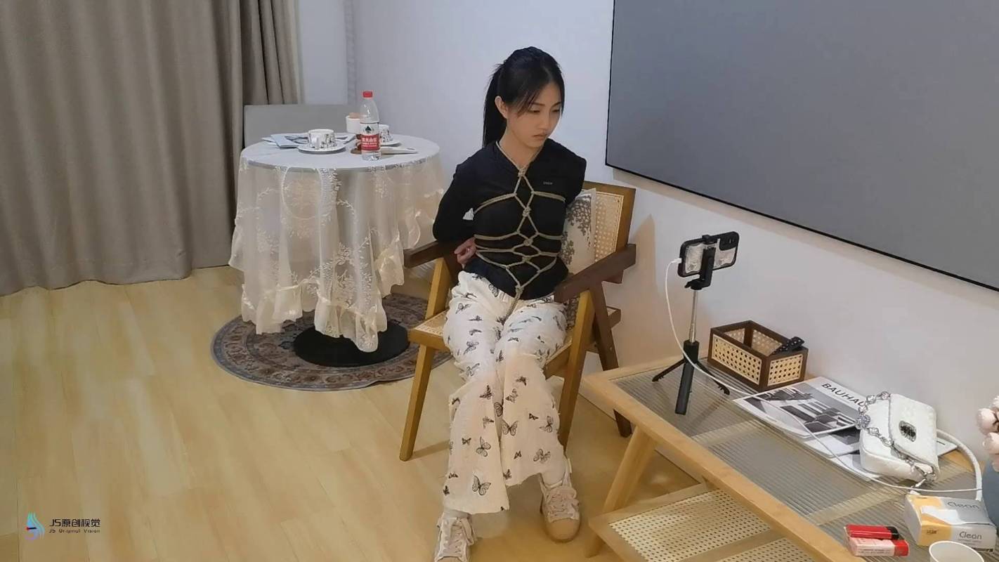 js定制绳艺之流星客清纯美子龟甲束缚体验！这部作品可以在线看！