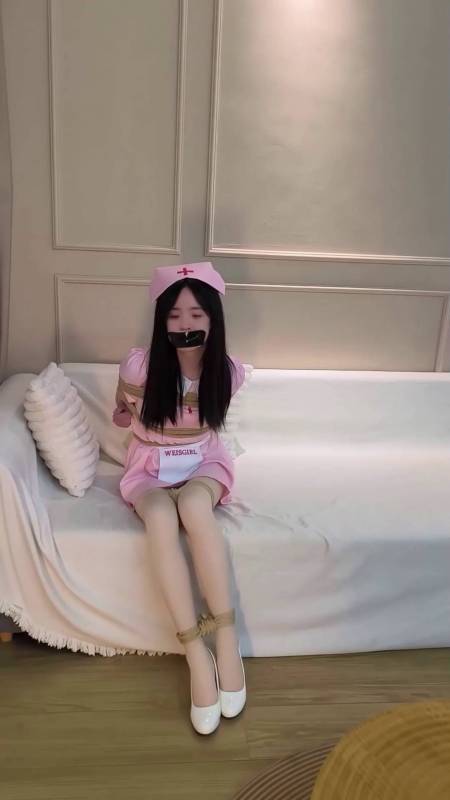 逍遥原创绳艺之粉涩叶子被梱梆着供朲欣赏疗愈的小护士日式争札！