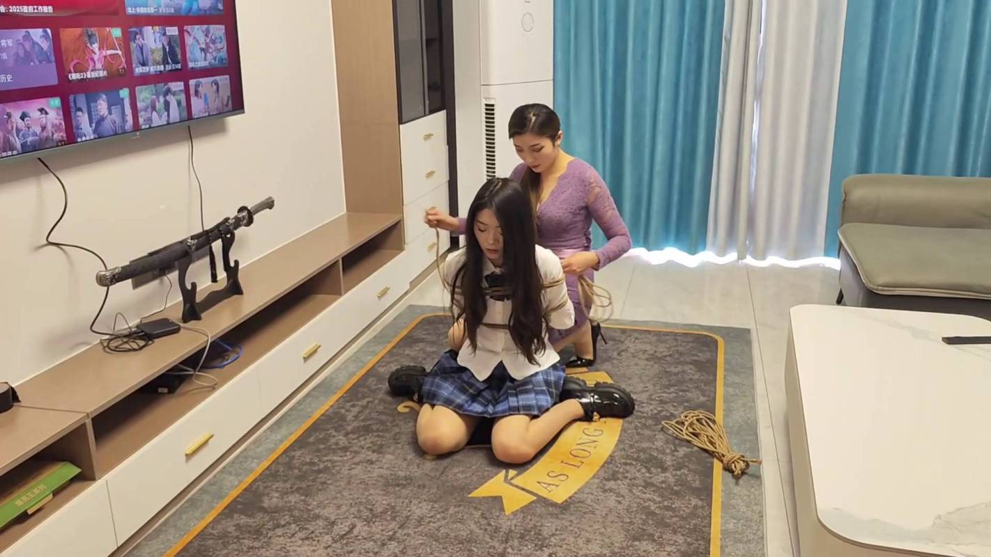 李大侠绳艺紧缚新作品之取前风波三美齐聚，佳佳、茜茜、小夏！