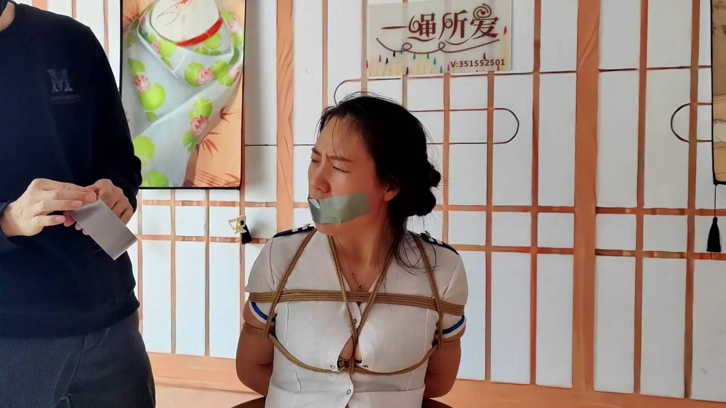 一绳所爱绳艺kb新作品之紫涵捂觜胶布封口鼻！这部作品可以在线看！