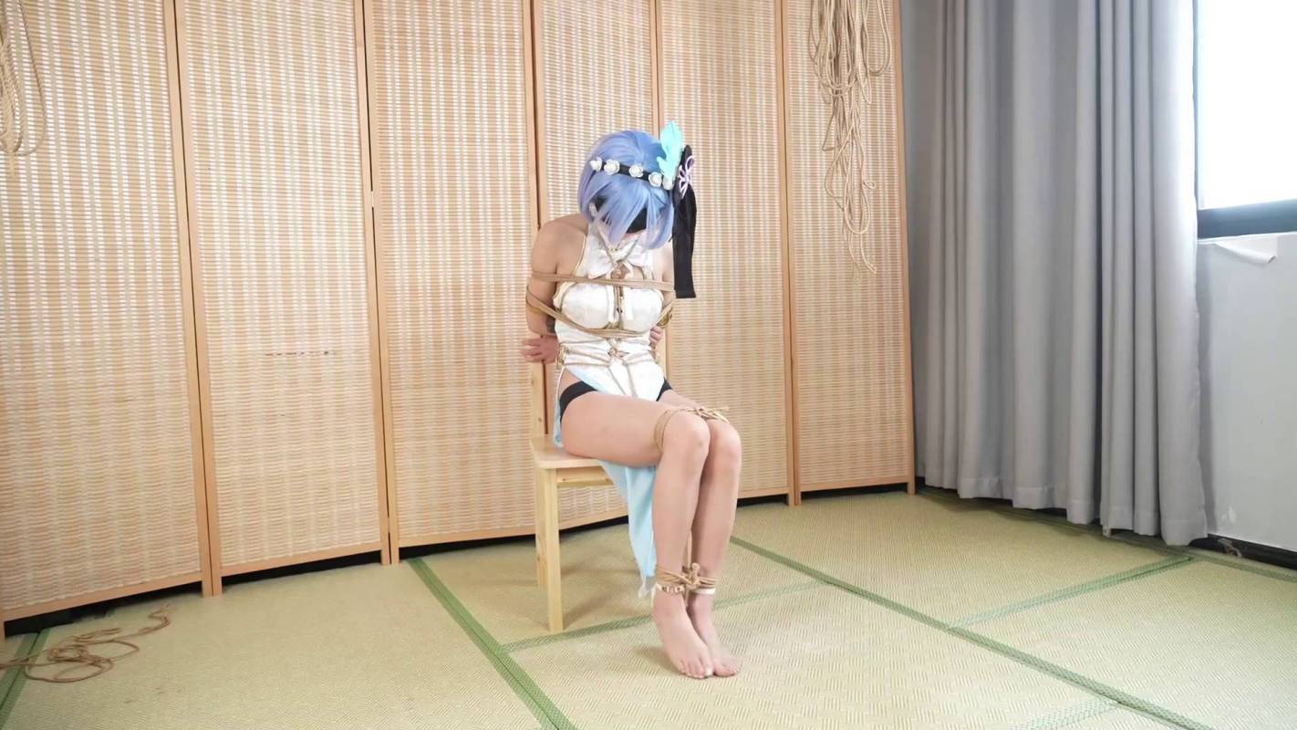 象人原创工作室合集新作品之嗷嗷蕾姆cos椅子缚紧缚争札!这部作品可以在线看!
