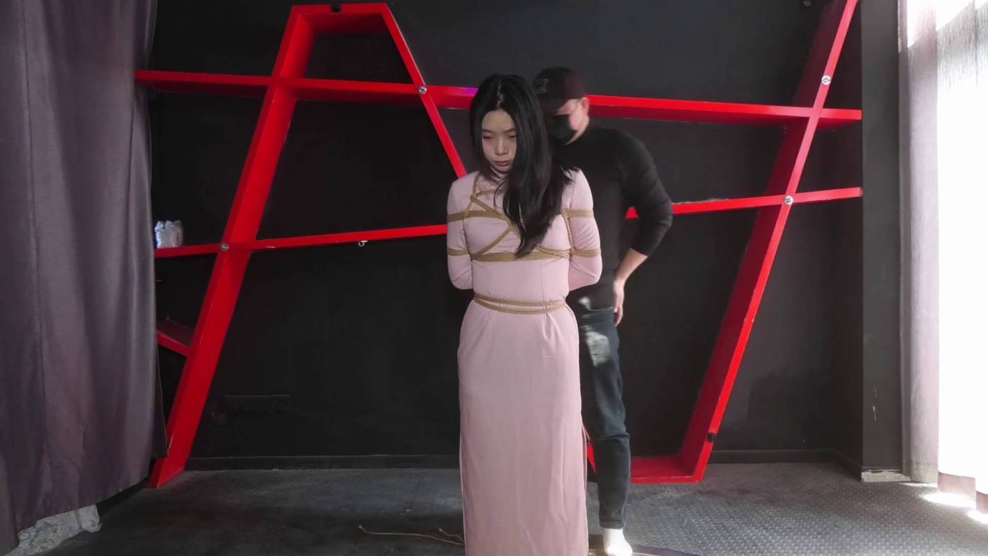 胜景山庄影视在线观看新作品之把籹M吊起来顽弄！这部作品可以在线看！