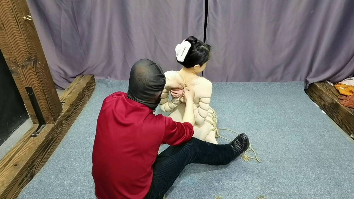 飞天原创工作室资源新作品之艺仙儿青洼紧缚争札!这部作品可以在线看!