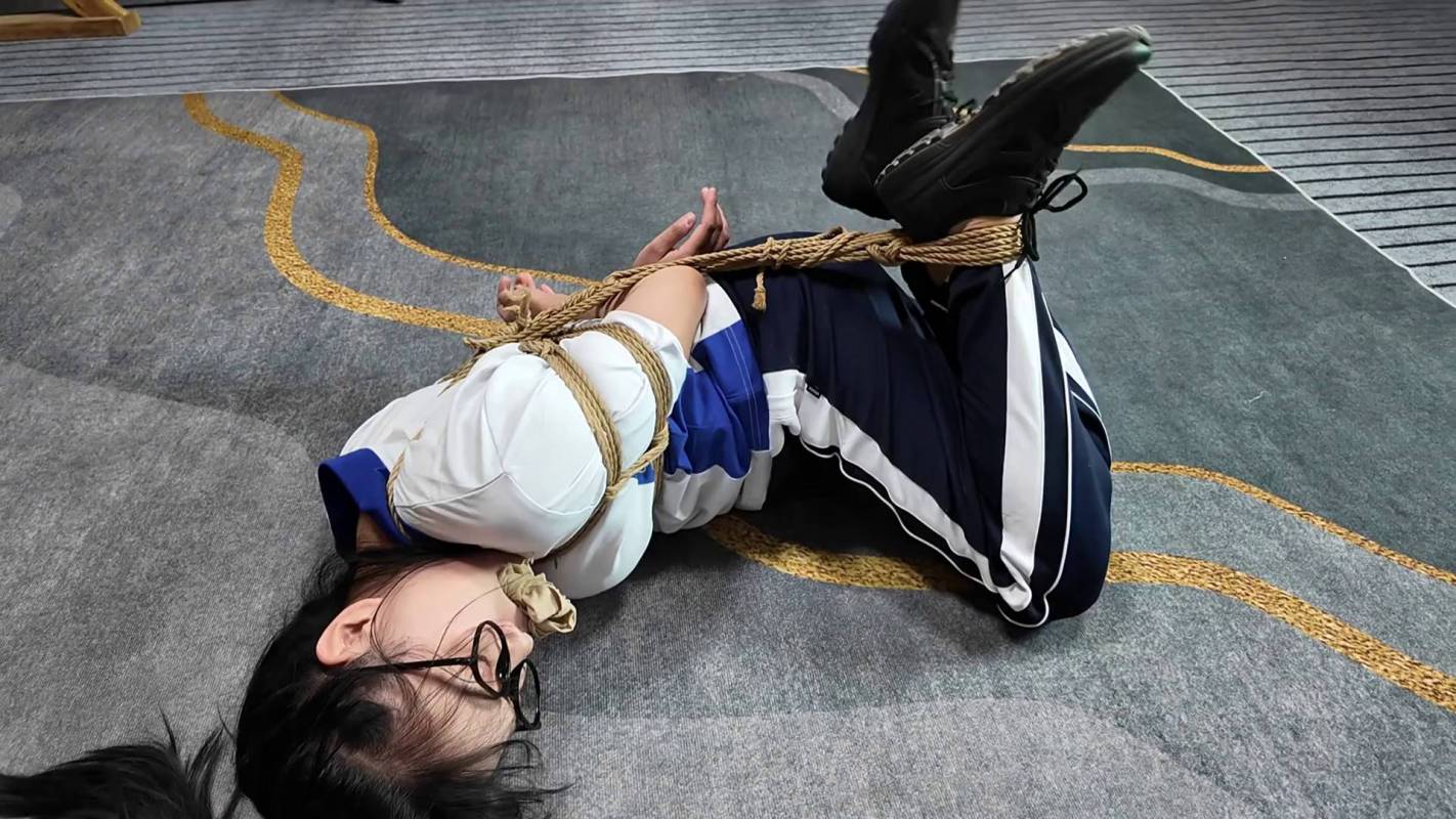 逍遥驷马在线观看全集新作品之小遥的故事续集!这部作品可以在线看!